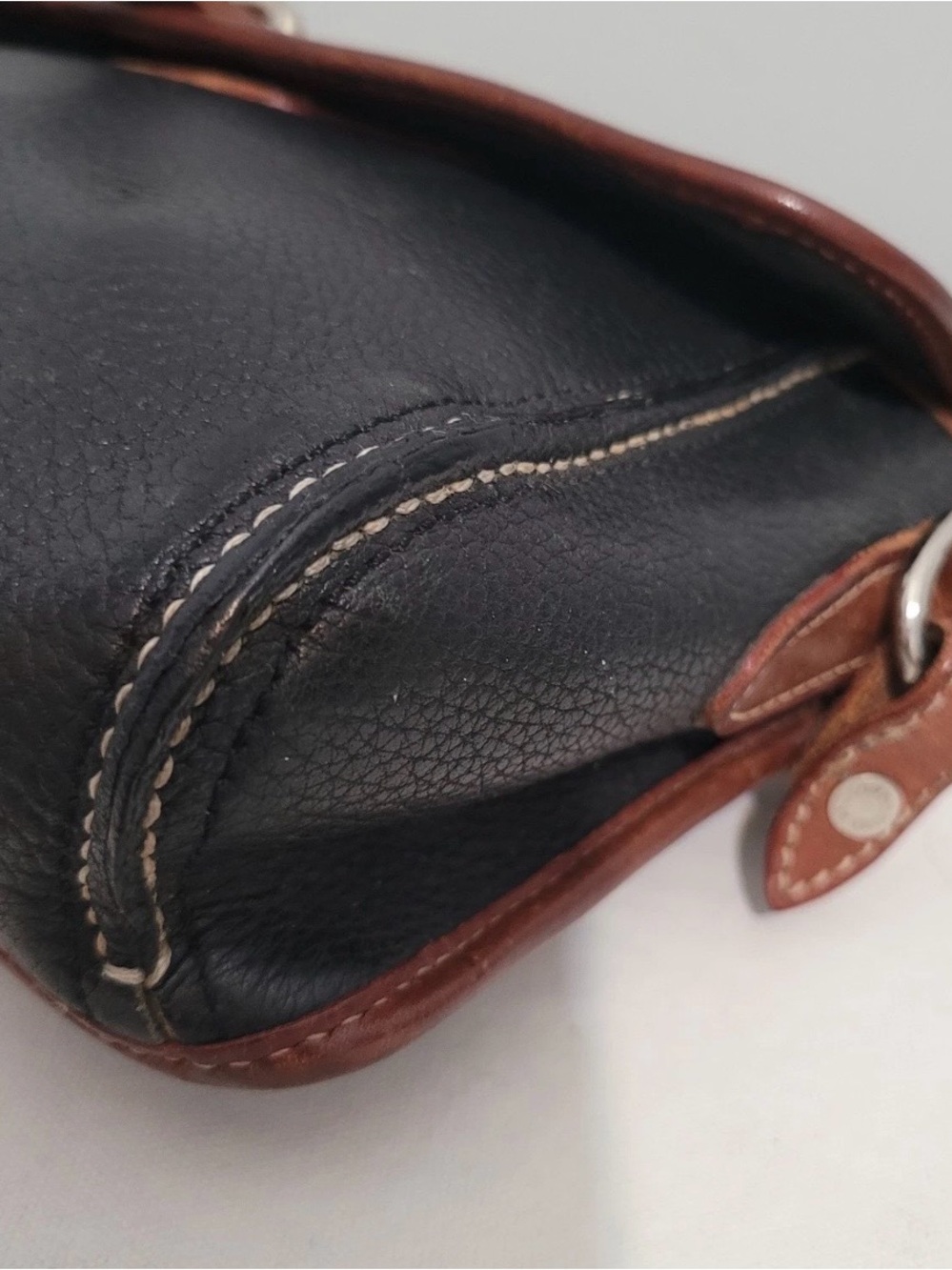 Vintage Dooney & Bourke AWL Black & Brown Leather Crossbody Bag - Picture 10 of 16